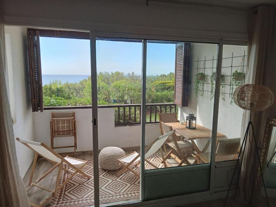 Superbe Appartement Piscine, Tennis, Vue Mer Et Decore Avec Gout Cassis Kültér fotó