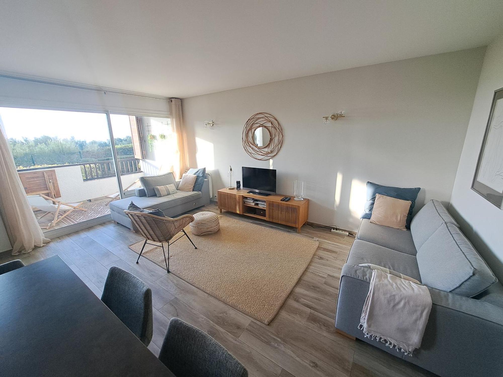 Superbe Appartement Piscine, Tennis, Vue Mer Et Decore Avec Gout Cassis Kültér fotó